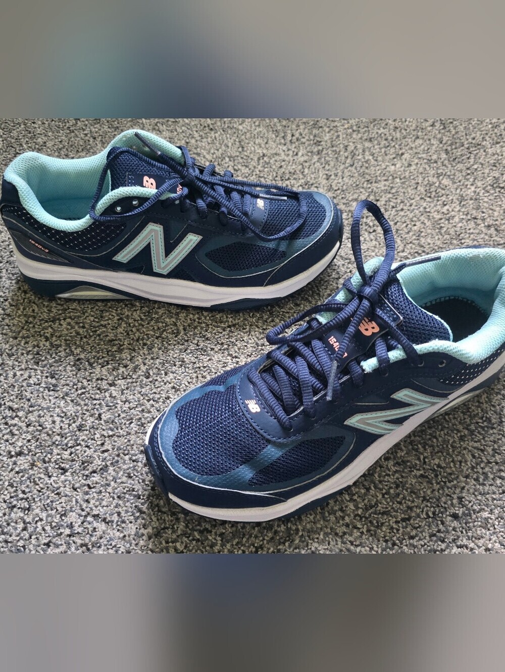 New Balance 1540v3 Motion Control Running Shoes – Indigo / Blue & white Size 8.5